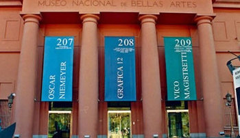 Museo Nacional de Bellas Artes (MNBA) y Plaza Urquiza